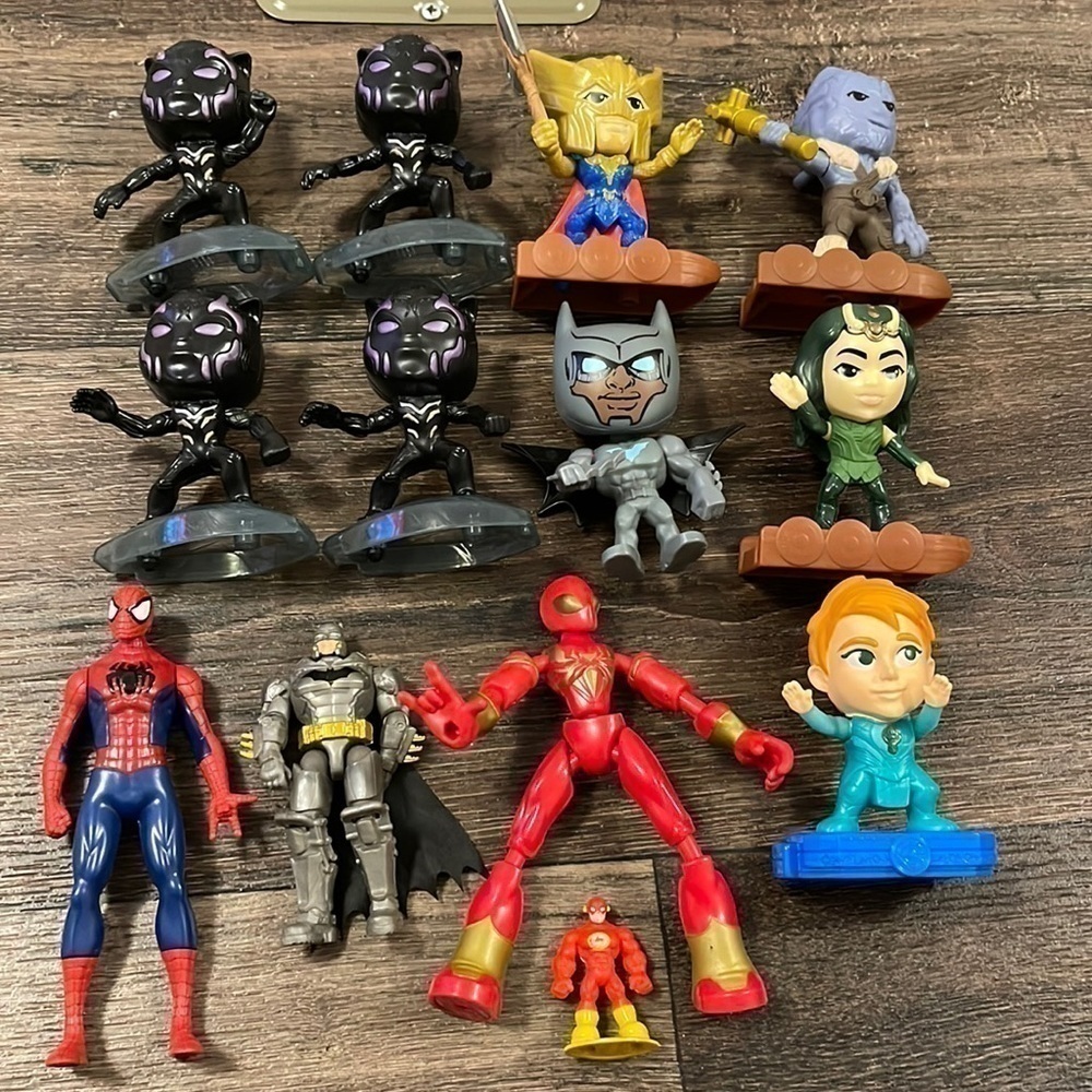 Lot of 12 Misc Super hero figures​​​